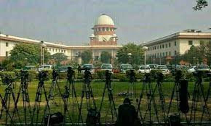 Indian SC to announce verdict on removal of occupied Kashmir's special status on Dec 11 - Pakistan - DAWN.COM