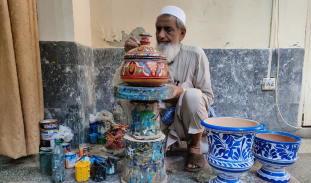 In ancient Taxila, artisan preserves dying craft: molding beauty from plaster of Paris
