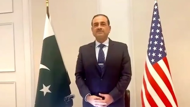 Field Marshal Asim Munir interacts with the overseas Pakistani community in  Washington DC