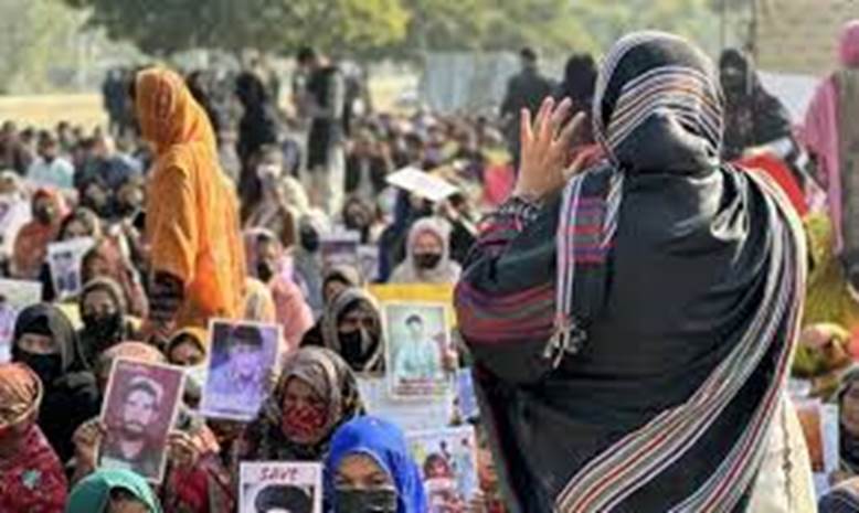 Baloch activists seek protesters' release within 3 days - Newspaper - DAWN.COM