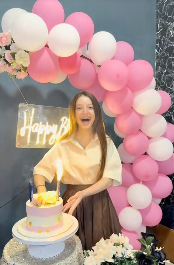 The last image Sana uploaded on her socials, celebrating her 17th birthday.