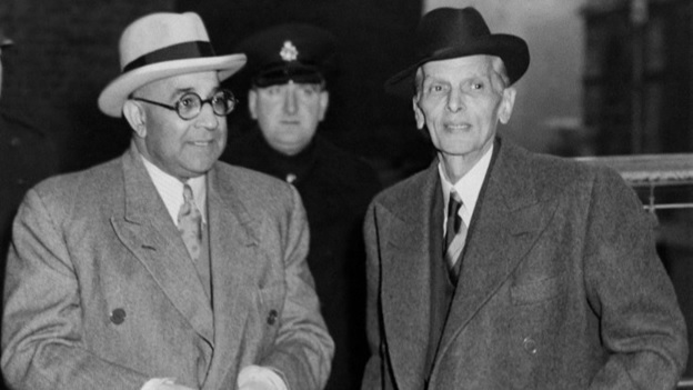 Mohammed Ali Jinnah (R), accompanied by Liaquat Ali Khan, outside 10 Downing Street in 1946